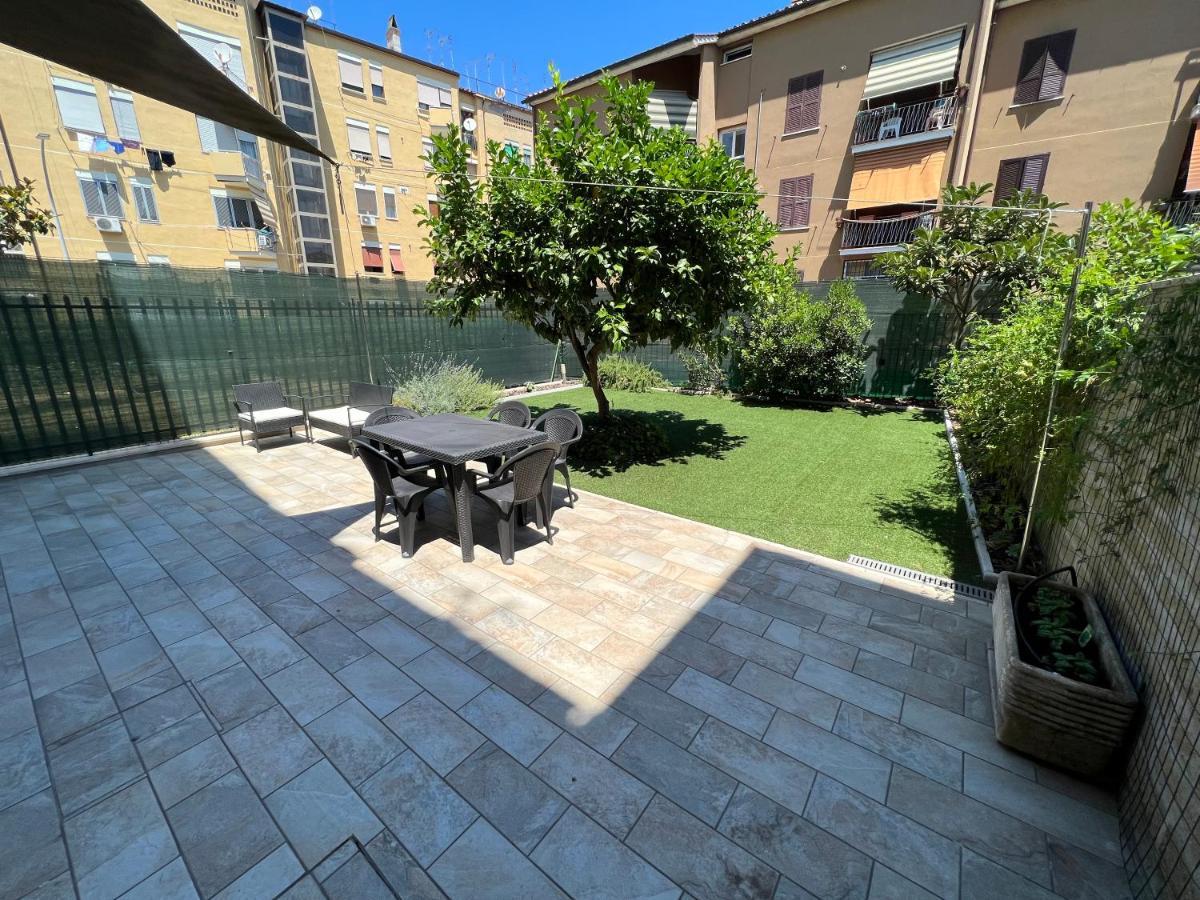 Casa Paestum. Your Wonderful Garden In Roma Exterior foto